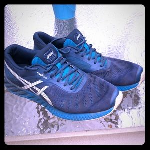 ASICS fuzexlyte running shoes